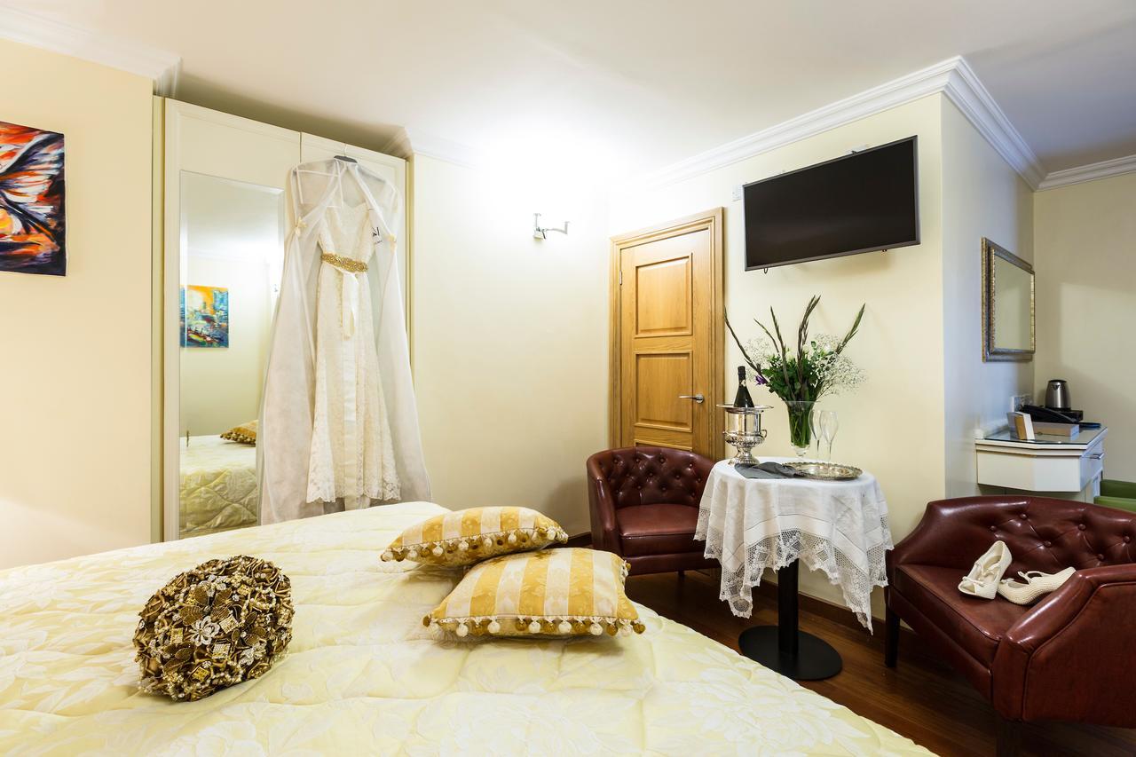 Linton Hotel Luton Лутън Екстериор снимка