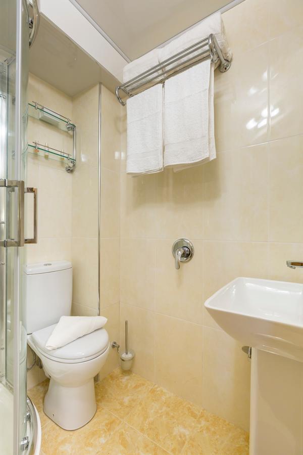Linton Hotel Luton Лутън Екстериор снимка