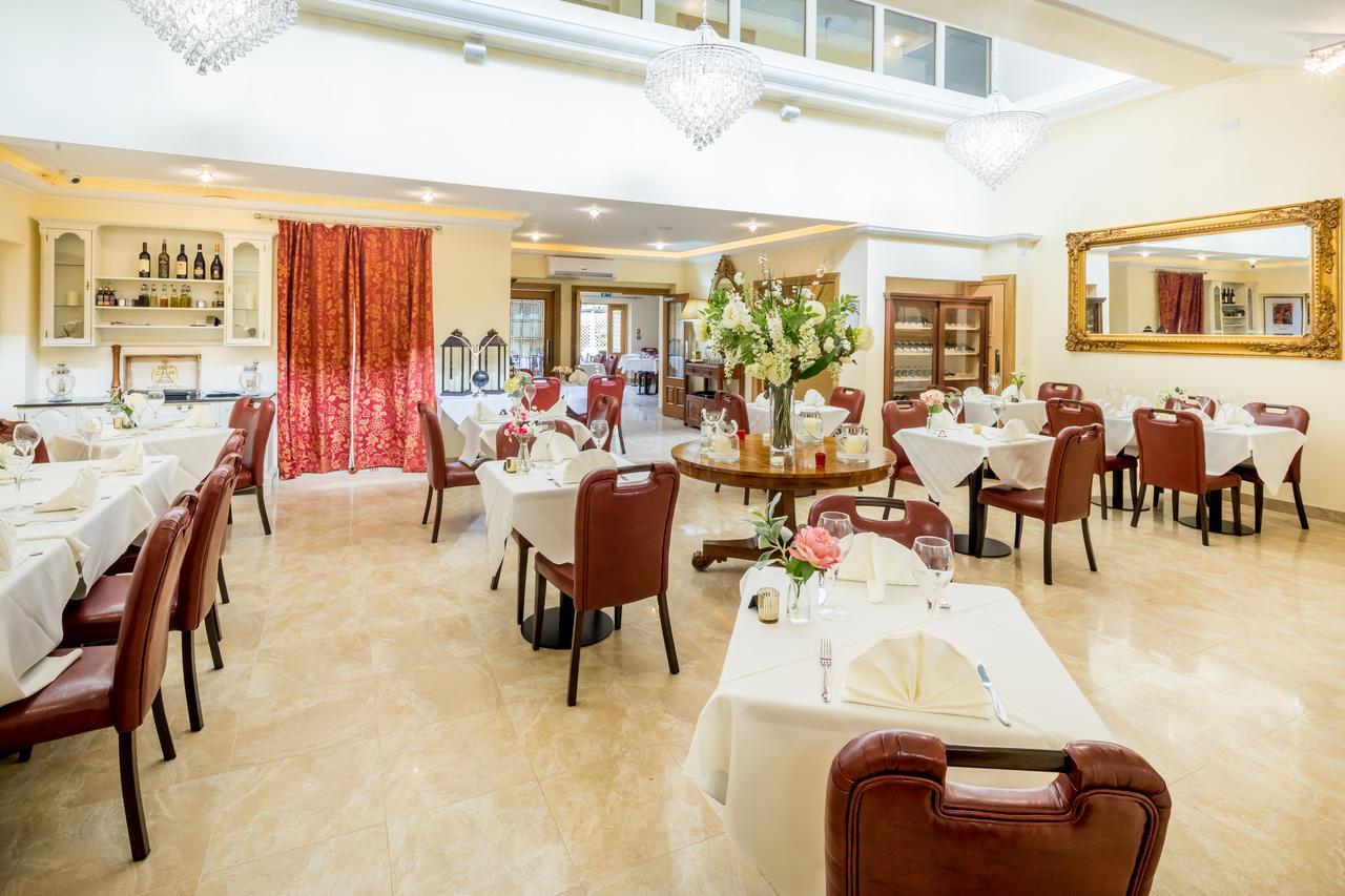 Linton Hotel Luton Лутън Екстериор снимка